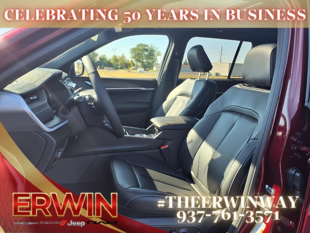 new 2025 Jeep Grand Cherokee car, priced at $49,655