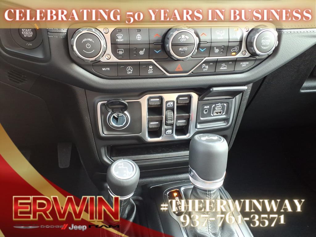 new 2025 Jeep Wrangler car, priced at $54,068