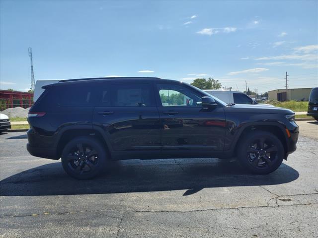 new 2024 Jeep Grand Cherokee L car, priced at $47,821