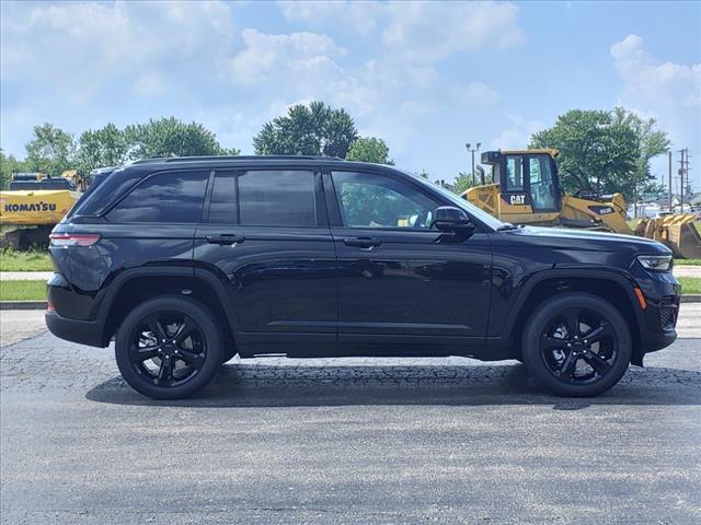 new 2024 Jeep Grand Cherokee car, priced at $44,828