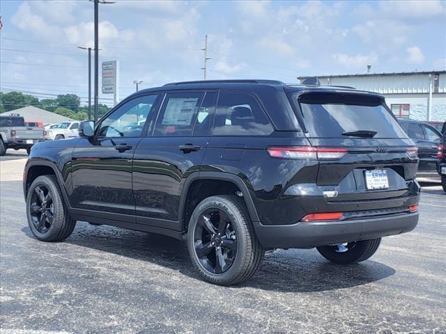 new 2024 Jeep Grand Cherokee car, priced at $48,740