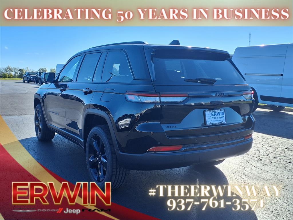 new 2025 Jeep Grand Cherokee car, priced at $45,304