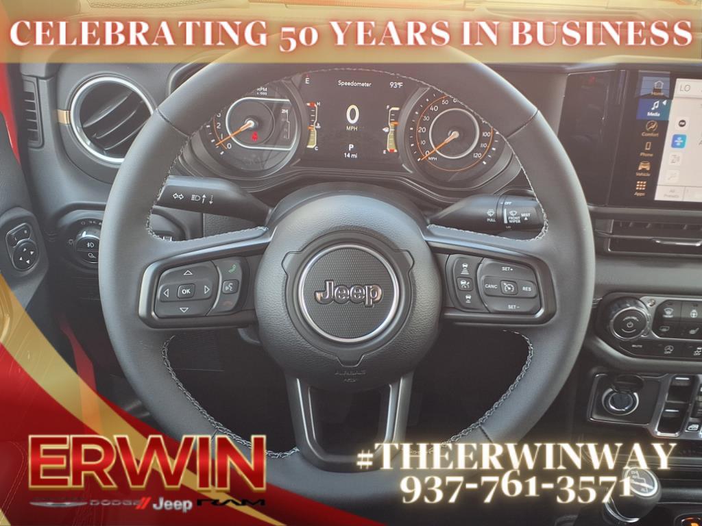 new 2025 Jeep Gladiator car, priced at $47,041
