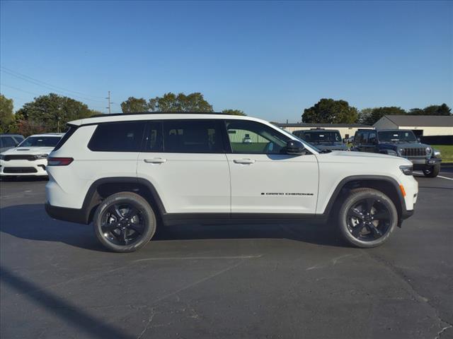 new 2025 Jeep Grand Cherokee L car, priced at $51,707