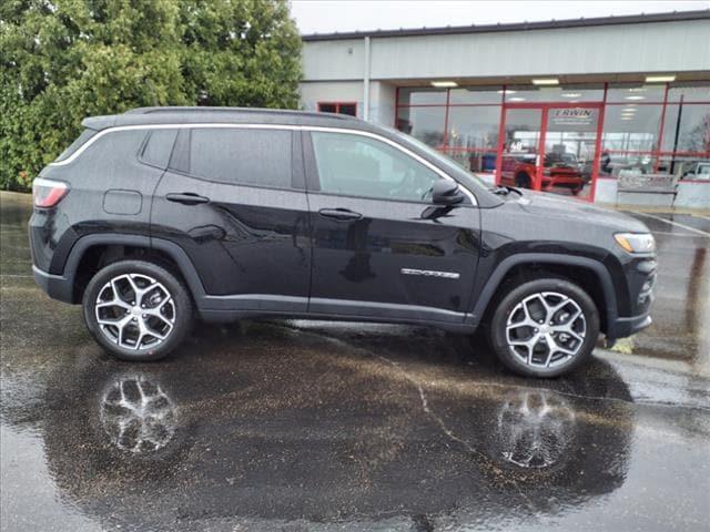 new 2024 Jeep Compass car, priced at $34,011