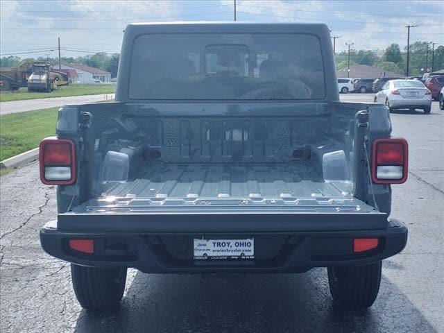 new 2024 Jeep Gladiator car, priced at $48,196