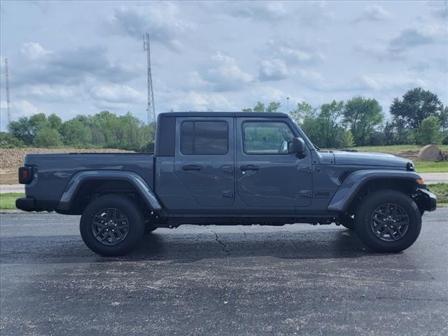 new 2024 Jeep Gladiator car, priced at $48,196