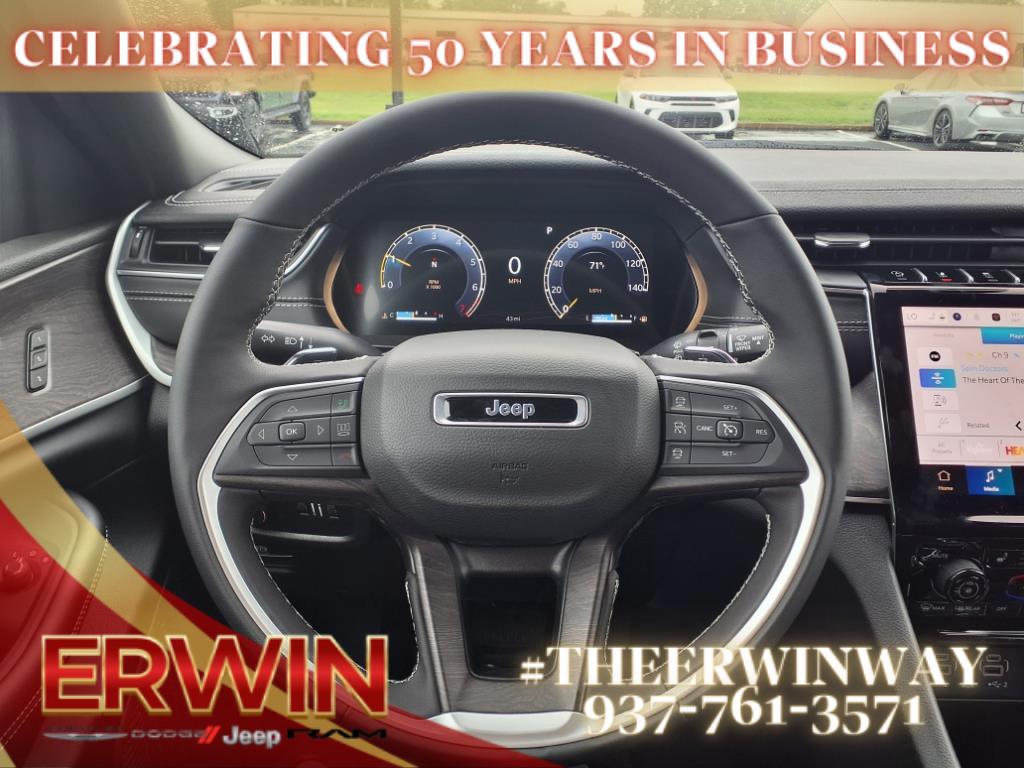 new 2025 Jeep Grand Cherokee car, priced at $49,702