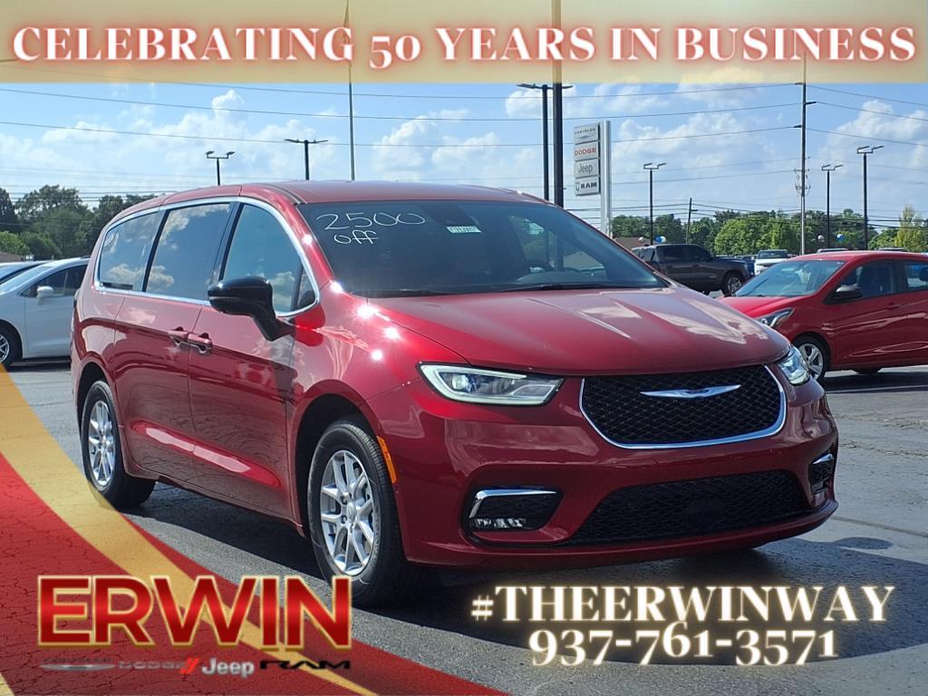 new 2026 Chrysler Pacifica car, priced at $43,811
