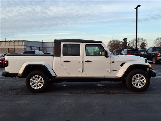 used 2023 Jeep Gladiator car, priced at $34,998