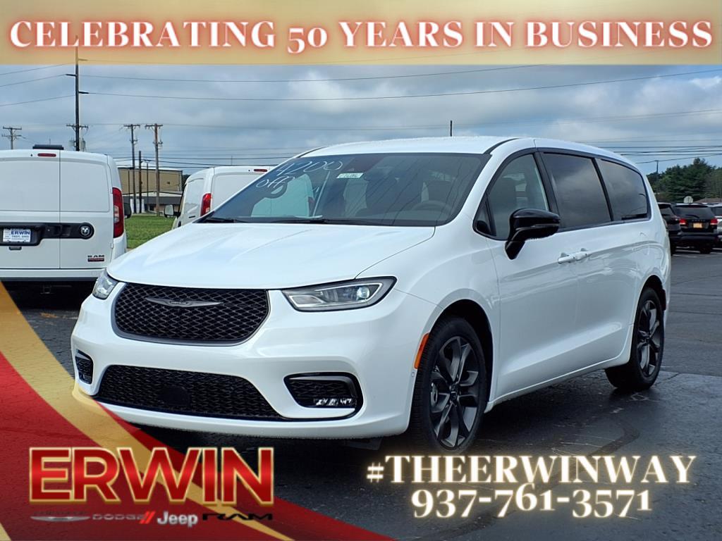 new 2026 Chrysler Pacifica car, priced at $47,234