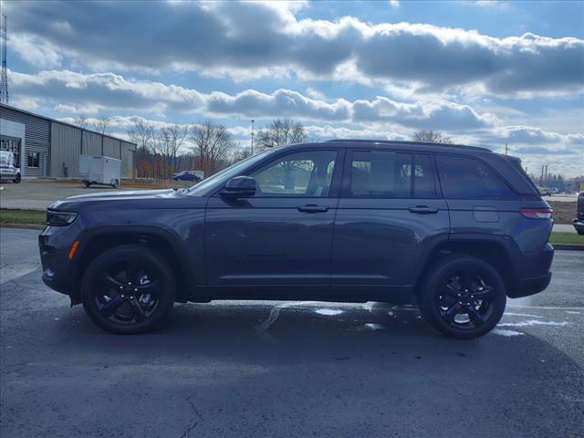 used 2023 Jeep Grand Cherokee car, priced at $34,998