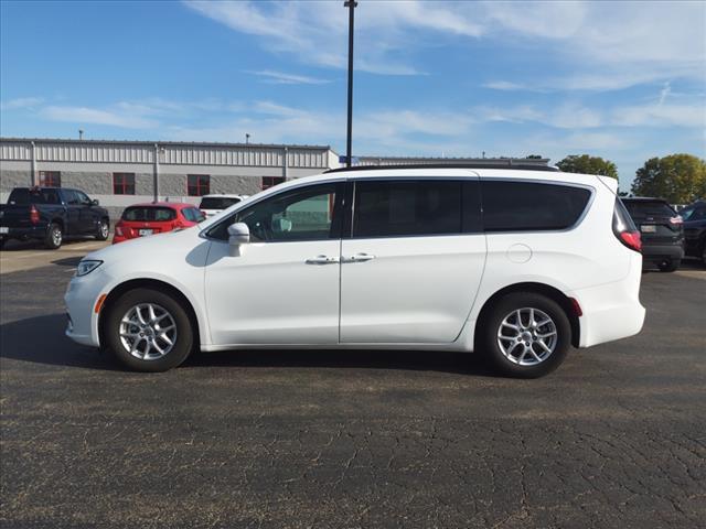 used 2022 Chrysler Pacifica car, priced at $27,998