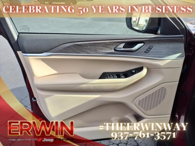 used 2024 Jeep Grand Cherokee car, priced at $38,998