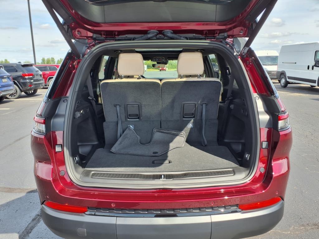 new 2025 Jeep Grand Cherokee L car, priced at $50,548