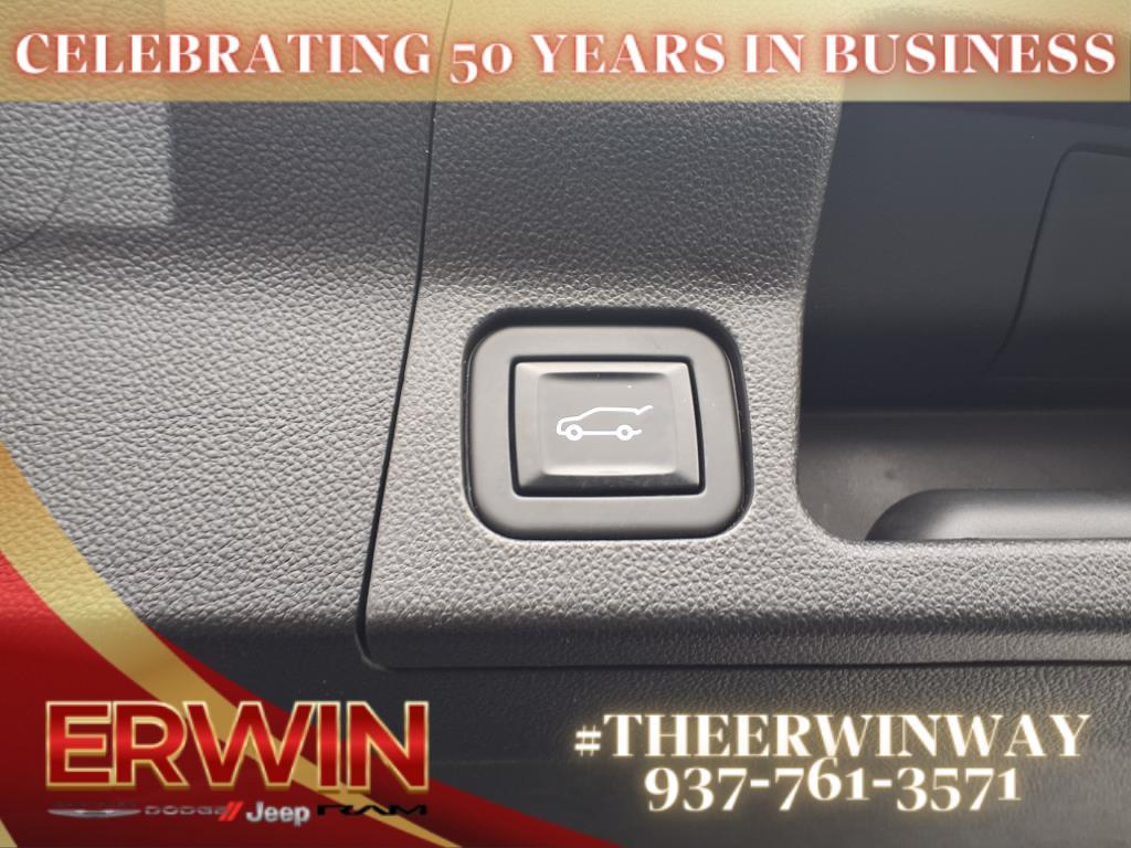 used 2022 GMC Acadia car, priced at $29,998