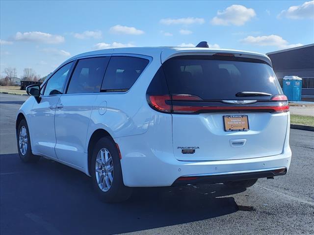 used 2023 Chrysler Pacifica car, priced at $26,998