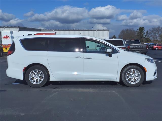 used 2023 Chrysler Pacifica car, priced at $26,998