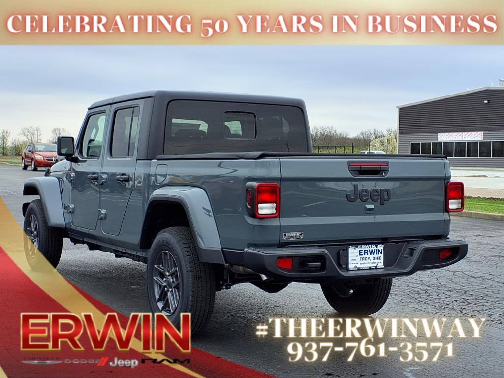 new 2025 Jeep Gladiator car, priced at $45,170