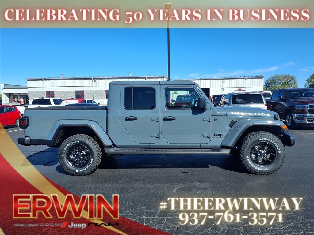 new 2025 Jeep Gladiator car, priced at $45,619