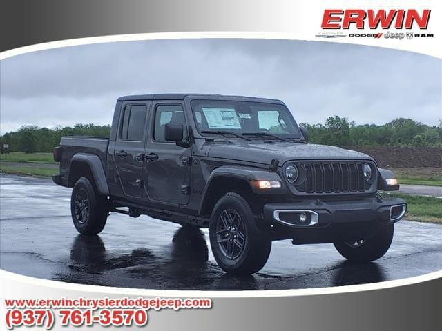 new 2024 Jeep Gladiator car, priced at $48,196