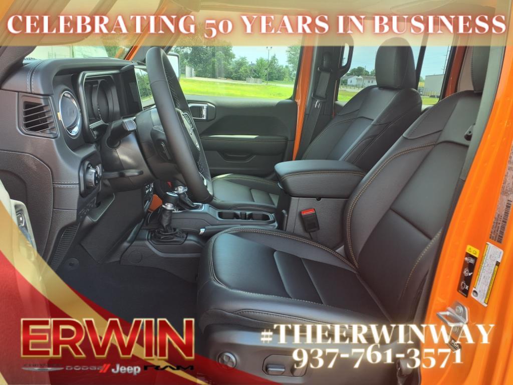 new 2025 Jeep Gladiator car, priced at $46,154