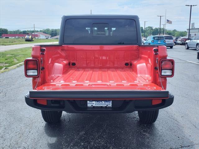 new 2024 Jeep Gladiator car, priced at $48,607