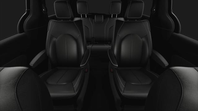 new 2025 Chrysler Pacifica Hybrid car, priced at $46,830
