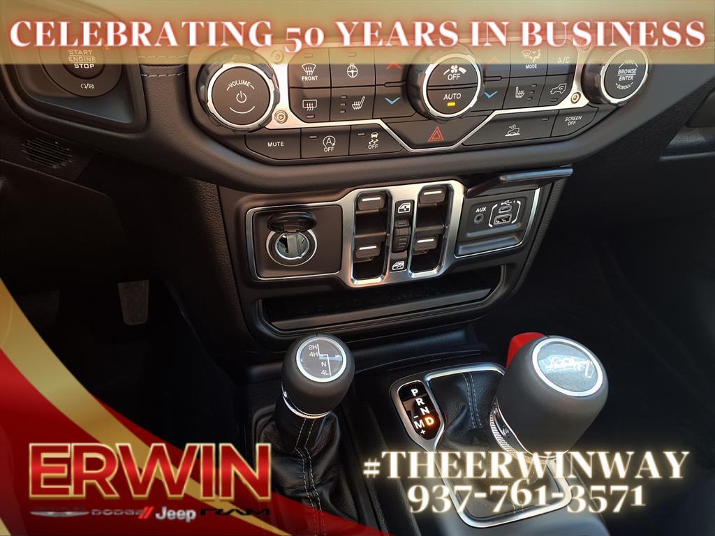 new 2025 Jeep Gladiator car, priced at $45,619