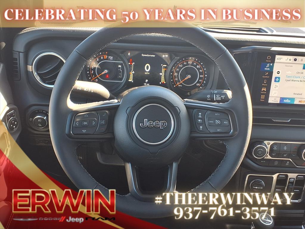 new 2025 Jeep Gladiator car, priced at $45,619