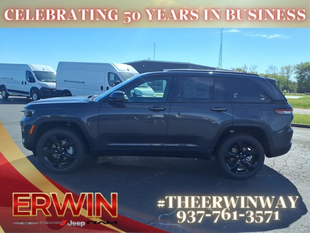 new 2025 Jeep Grand Cherokee car, priced at $49,655