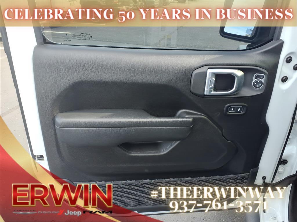 used 2021 Jeep Gladiator car, priced at $37,998