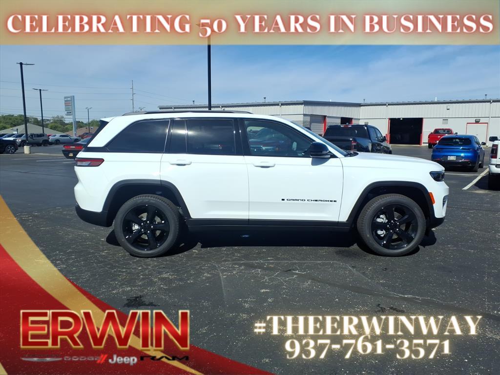 new 2025 Jeep Grand Cherokee car, priced at $49,125