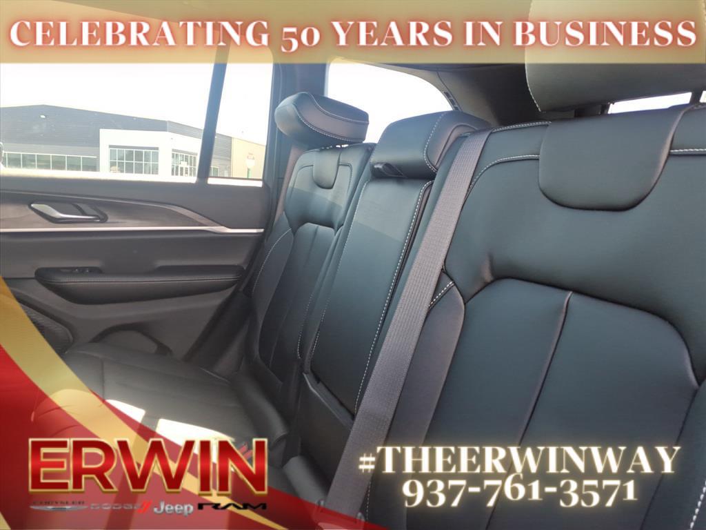 new 2025 Jeep Grand Cherokee car, priced at $49,125