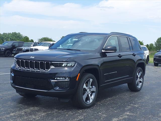 new 2024 Jeep Grand Cherokee car, priced at $49,030