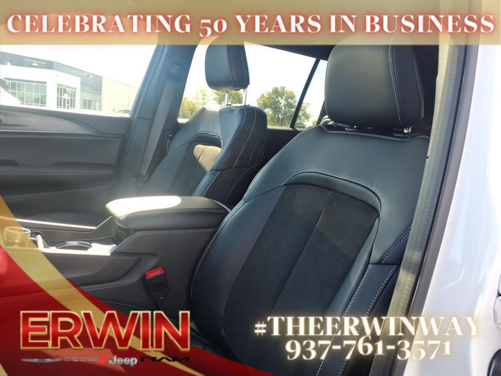 new 2025 Jeep Grand Cherokee L car, priced at $45,577