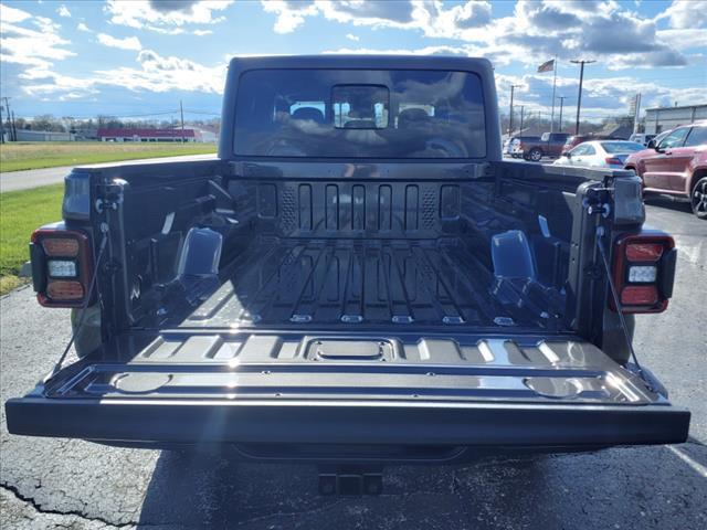 new 2024 Jeep Gladiator car, priced at $46,989