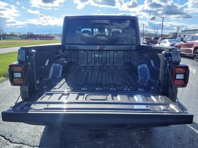 new 2024 Jeep Gladiator car, priced at $52,950