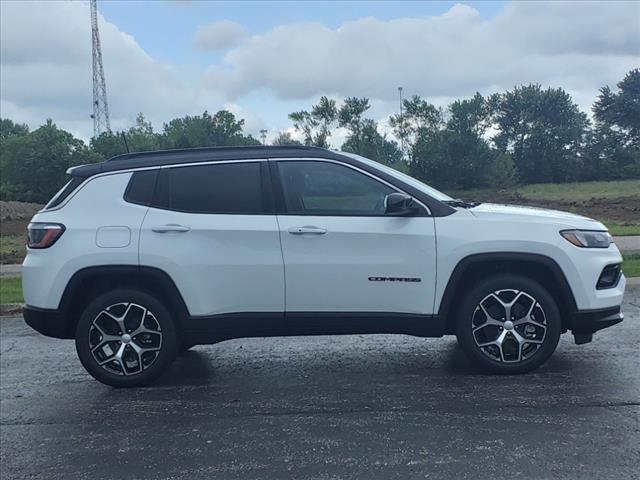 new 2024 Jeep Compass car, priced at $30,768