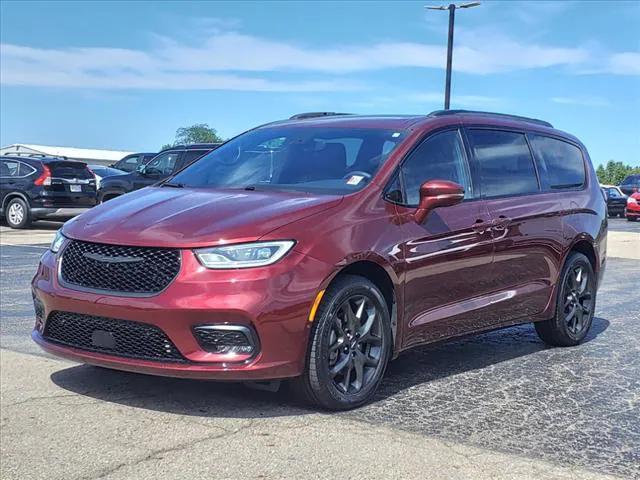 used 2021 Chrysler Pacifica car, priced at $34,998