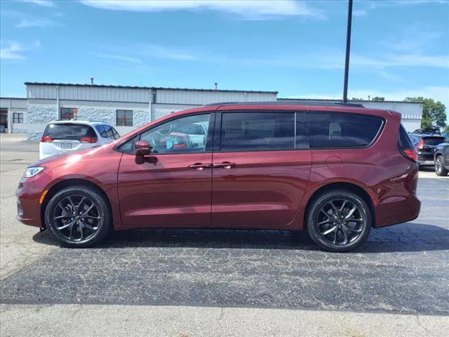 used 2021 Chrysler Pacifica car, priced at $34,998