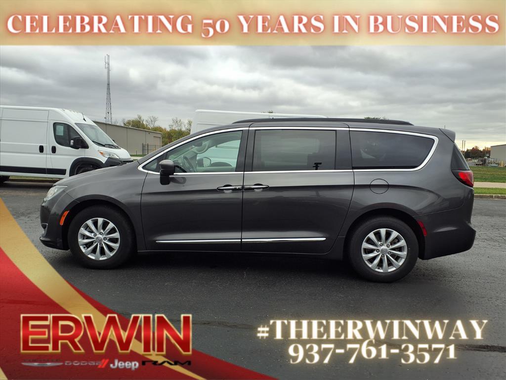 used 2017 Chrysler Pacifica car, priced at $15,998