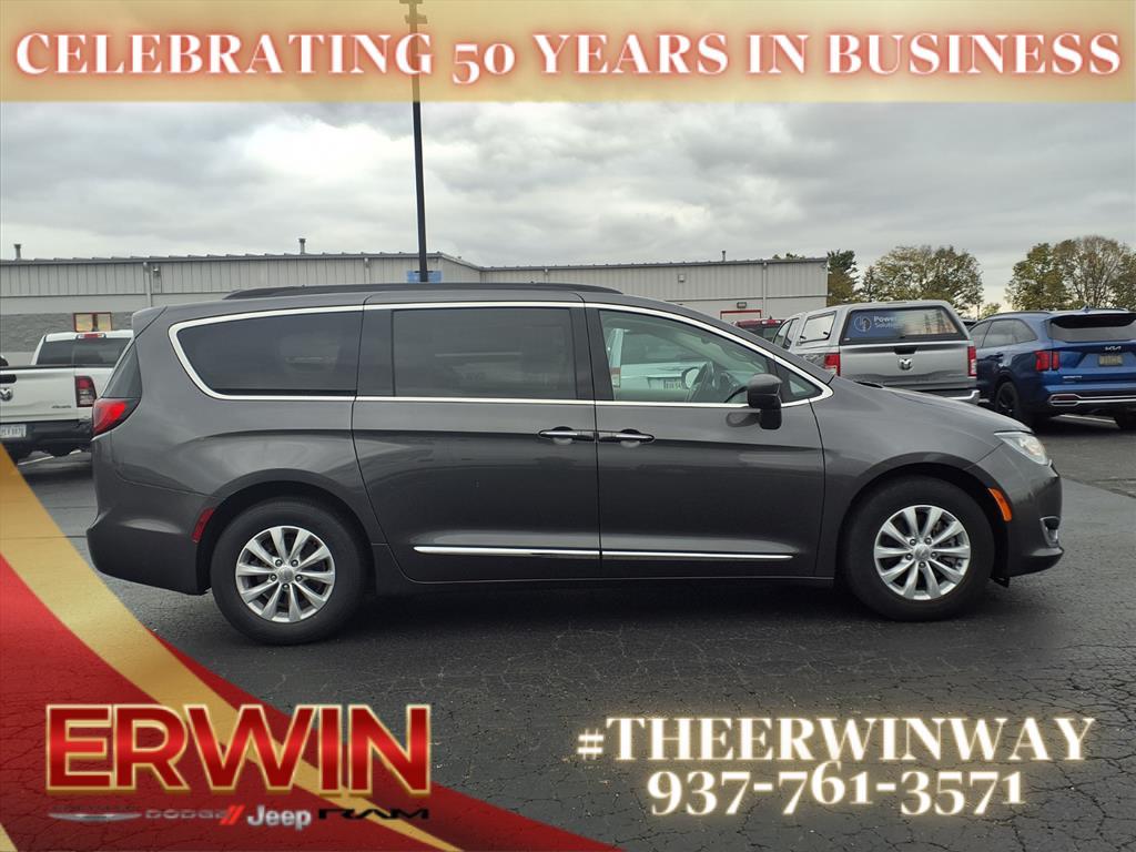 used 2017 Chrysler Pacifica car, priced at $15,998