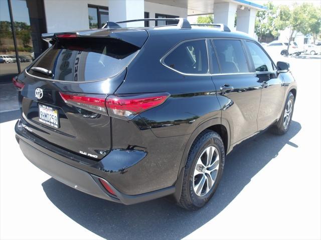 used 2023 Toyota Highlander car, priced at $39,499