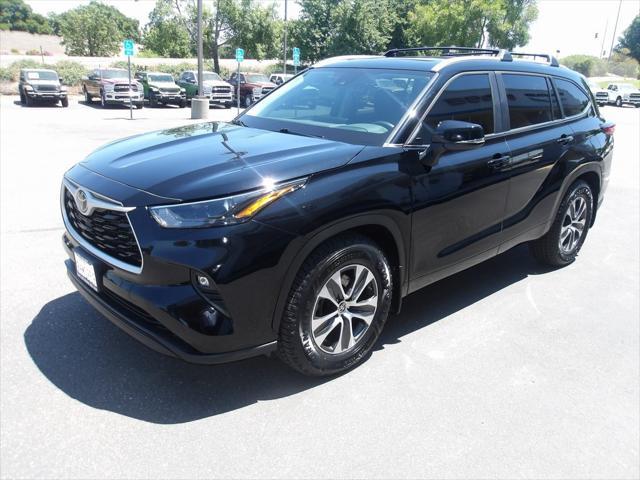 used 2023 Toyota Highlander car, priced at $39,499