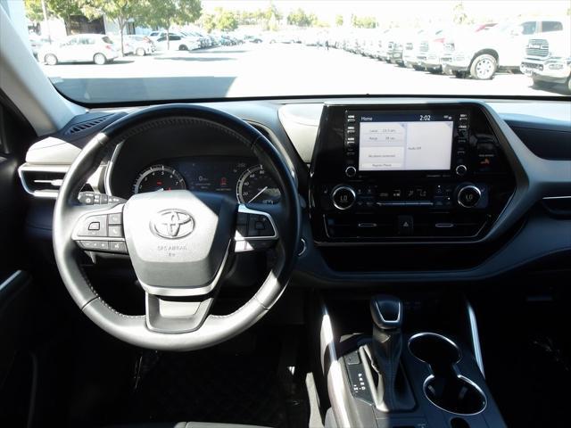 used 2022 Toyota Highlander car, priced at $33,867