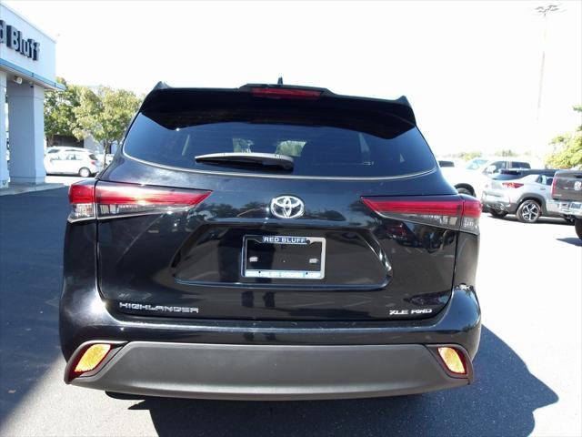 used 2022 Toyota Highlander car, priced at $33,867