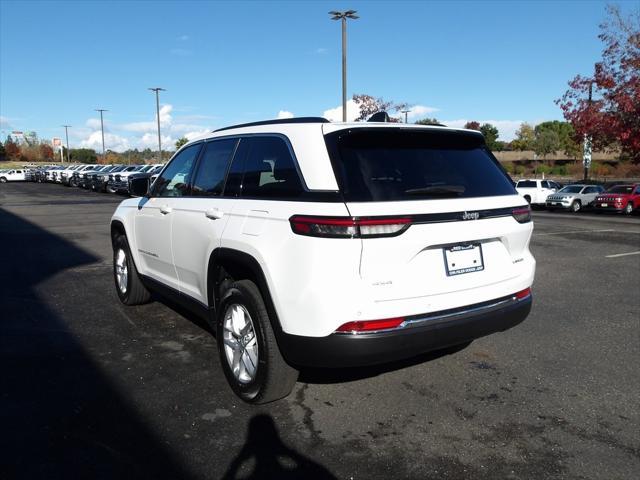 new 2025 Jeep Grand Cherokee car, priced at $40,954