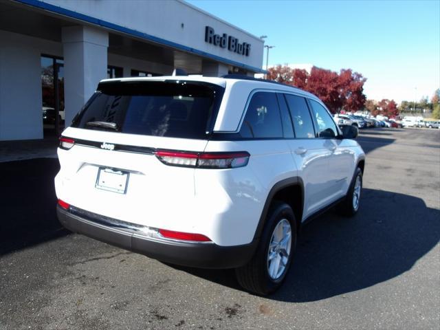 new 2025 Jeep Grand Cherokee car, priced at $40,954