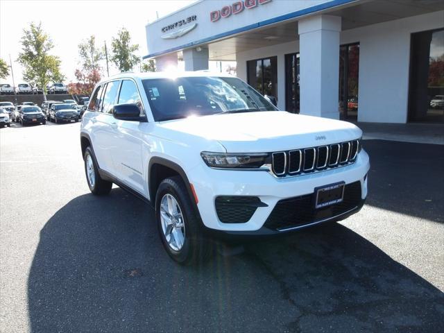 new 2025 Jeep Grand Cherokee car, priced at $40,954